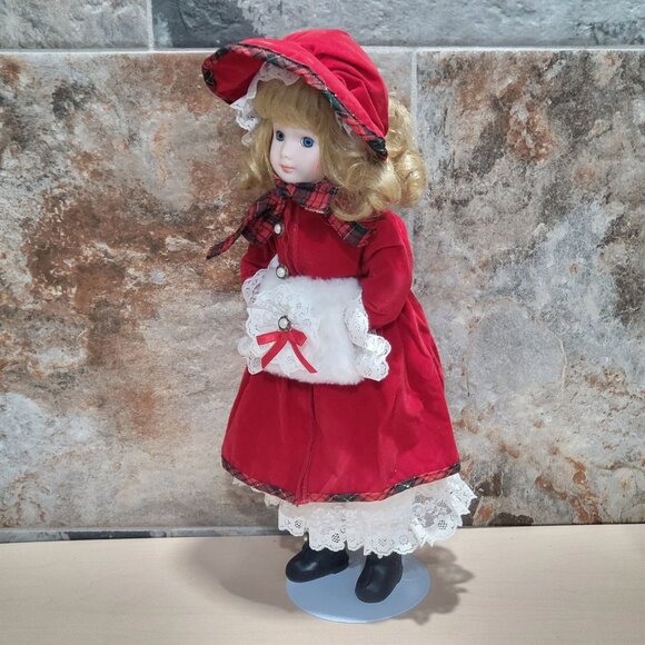 Vintage Porcelain Doll Velvet Red Dress White Lace Muff Hand Warmer - Picture 11 of 14